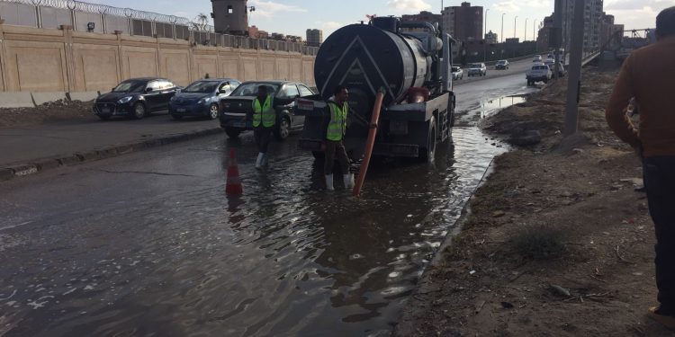 القابضة للمياه: استمرار عمليات سحب مياه الأمطار بــ 3 محافظات “القاهرة والجيزة والقليوبية”