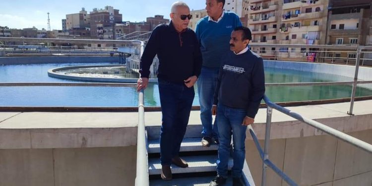 استعدادا لفصل الصيف.. رئيس مياه البحيرة يتفقد عددا من محطات مياه الشرب والصرف