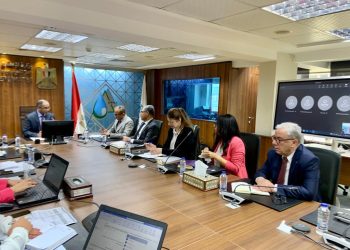 نائب وزير الإسكان يستقبل بعثة البنكين الدولي والأسيوي لمتابعة تنفيذ برنامج خدمات الصرف الصحي في 6 محافظات