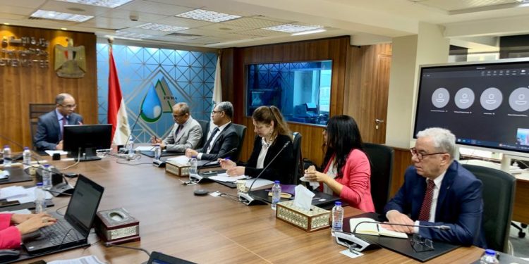 نائب وزير الإسكان يستقبل بعثة البنكين الدولي والأسيوي لمتابعة تنفيذ برنامج خدمات الصرف الصحي في 6 محافظات