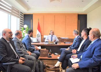 نائب وزير الإسكان يجتمع بمسئولي شركات ألمانية في مجال خدمات مياه الشرب والصرف الصحى.. فى إطار خطة 2050