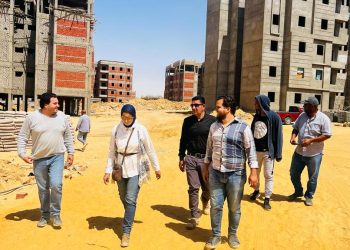 رئيس “جهاز السويس الجديدة” تتفقد أعمال المرافق والزراعة الجارية بالمدينة.. والمرحلة العاجلة للصرف بمساحة 300 فدان