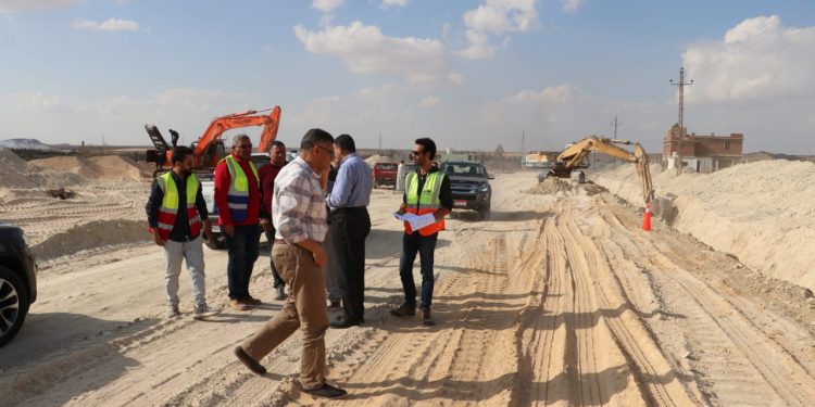 بمساحة 12494فدان.. رئيس جهاز 6 أكتوبر يتفقد أعمال المرافق الجارية بمنطقة الحزام الأخضر