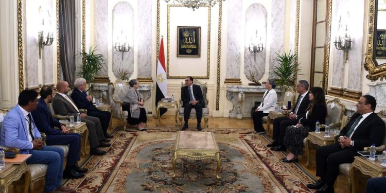 رئيس الوزراء يبحث مع الأميرة عالية بنت الحسين تعزيز تعاون مصر والأردن في مجال الاستثمار داخل المحميات الطبيعية