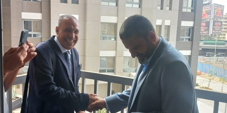 رئيس “جهاز ماسبيرو” يتابع تسليم 936 شقة بأبراج “الإسكان البديل” لمستحقيها الذين اختاروا العودة للمنطقة بعد تطويرها