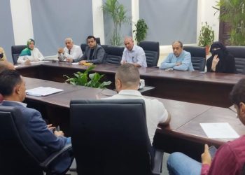 رئيس جهاز “العاصمة الإدارية” يُواصل لقاءاته مع سكان الحي الثالث R3  للاستماع إلى آرائهم ومقترحاتهم