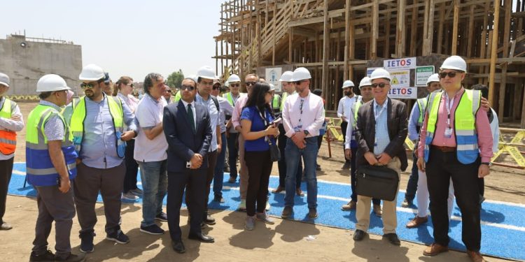 بعثة البنكين الدولي  والأسيوي تتفقد مشروعات الصرف الصحي بقرى محافظة الغربية ضمن برنامج خدمات الصرف المستدام بـ6 محافظات