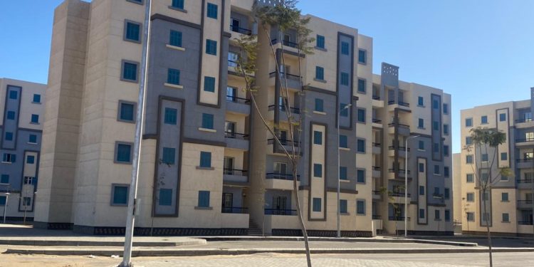وزير الإسكان يتابع موقف تنفيذ وحدات “سكن كل المصريين” وأعمال المرافق بأكتوبر الجديدة