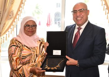 وزير الإسكان يلتقى مساعد الأمين العام للأمم المتحدة للإعداد لاستضافة مصر للمنتدى الحضرى العالمى فى دورته 12