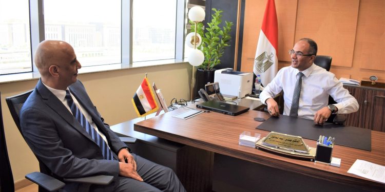 نائب وزير الإسكان يناقش مع شركات مصرية وسعودية أوجه التعاون في قطاع خدمات مياه الشرب والصرف.. وخطة لتركيب 2 مليون عداد