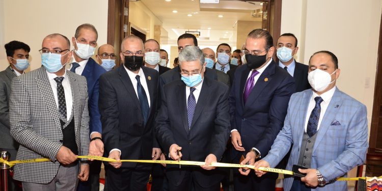 بحضور وزير الكهرباء ..17 مايو انطلاق المعرض الدولي لشركات صناعة التبريد وتكييف الهواء والعزل التدفئة والطاقة