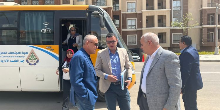 مسئولو الإسكان يتفقدون سير العمل بمشروعات العاصمة الادارية الجديدة بحي R3