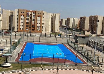 رئيس العبور الجديدة: استكمال أعمال الإنارة وتنسيق الموقع والخدمات بـ”سكن كل المصريين” بالحى الـ14