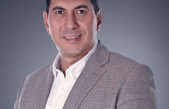 وائل فرحات : الدولة تسير بخطي ثابتة فى دعم تصدير العقار