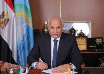 رئيس مياه البحيرة يستقبل لجنة ايجاك  اثناء زيارتها للمعمل المركزي 