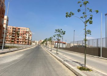 استكمال تنفيذ شبكة الطرق بمدينة العبور الجديدة بمنطقة ٢٦٠٠ فدان