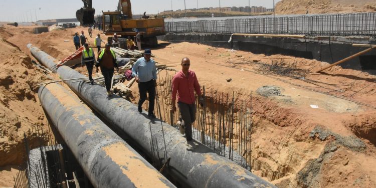 وزير الإسكان يتابع أعمال نقل المرافق لاستكمال نفق الطريق الأوسطى بـ”القاهرة الجديدة”