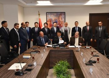 مسئولو الإسكان و”CSCEC” الصينية يبحثون سبل تعزيز التعاون وتبادل الخبرات بين الجانبين فى إطار العلاقات القوية بين مصر والصين