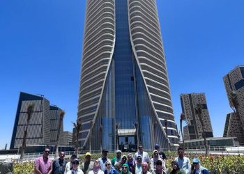 الإسكان: وفدٌ من هيئة التدريس بجامعة القاهرة يزُور العاصمة الإدارية الجديدة.. وأعلى برج بافريقيا بطول 385