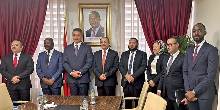 المقاولون العرب تبحث مجالات التعاون بأنجولا
