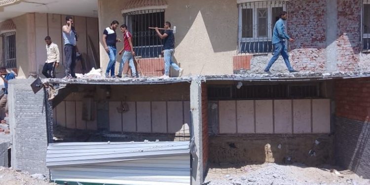 حملات مكثفة لإزالة مخالفات البناء والتعديات واسترداد الأراضي بمدينتي 6 أكتوبر والسادات