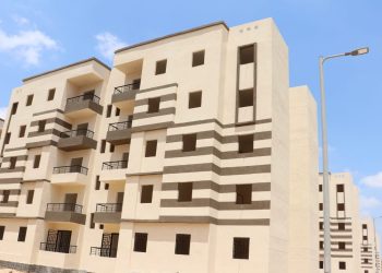 وزير الإسكان يتابع مع رئيس جهاز السادات مشروعات “سكن كل المصريين” وأعمال ترفيق الأراضي.. نسب التنفيذ 80%