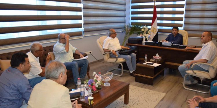 رئيس جهاز الشيخ زايد يعقد اجتماعاً مع ممثلي منطقة الثورة الخضراء لبحث استكمال إجراءات توفيق الأوضاع