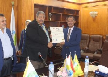 رئيس صرف صحي القاهرة: حصول إدارتي المخازن والعقود على شهادة الأيزو 9001