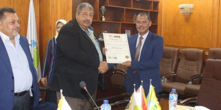 رئيس صرف صحي القاهرة: حصول إدارتي المخازن والعقود على شهادة الأيزو 9001