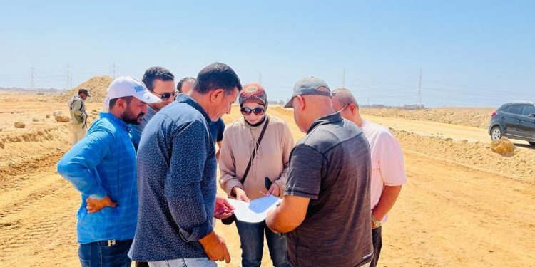 وزير الإسكان يتابع معدلات تنفيذ مشروعات المرحلة العاجلة فى “السويس الجديدة”.. على 300 فدان