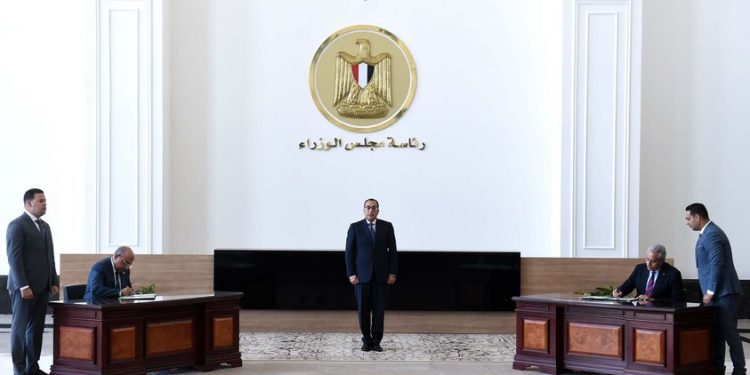 توقيع بروتوكول تعاون في التدريب ورفع القدرات المهنية للعاملين بوزارة قطاع الأعمال والشركات التابعة.. بحضور رئيس الوزراء