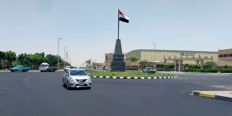 الإسكان: استكمال تطوير الطرق ومداخل مدينة بدر.. وتوسعة طرق بعرض 11 متر