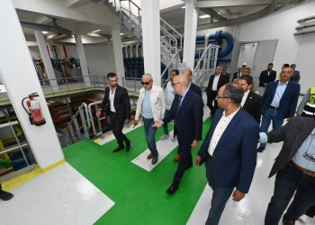 وزير الإسكان يتفقد محطة معالجة الصرف الصحي “أوراسكواليا” بالقاهرة الجديدة