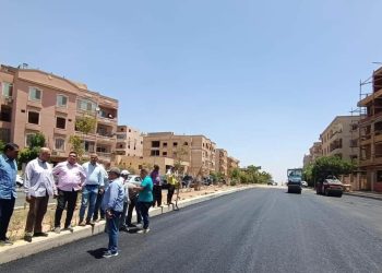 مسئولو “الإسكان” يتفقدون أعمال التطوير الجارية بالمناطق المختلفة بمدينة العبور