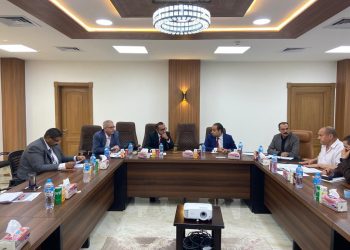 مسئولو “الإسكان” يُناقشون رغبات مقدمي طلبات توفيق أوضاع الأراضي المضافة لأحوزة عددٍ من المدن الجديدة