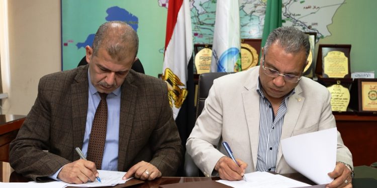 بتكلفة ١٦.٥ مليون يورو .. مياه الفيوم توقع عقود إنشاء محطات معالجة كفر محفوظ واللاهون
