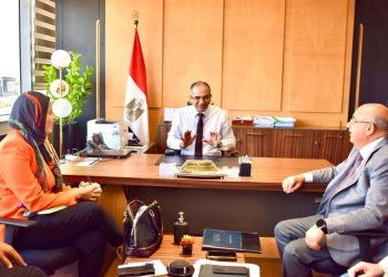 نائب وزير الإسكان يلتقي ممثلي الوكالة الأمريكية لبحث أوجه التعاون.. ويُشيد بالشراكة الفعَّالة مع الوكالة