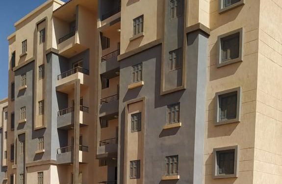 مسئولو الإسكان يتفقدون وحدات محدودي الدخل فى “سكن كل المصريين” بحدائق العاصمة