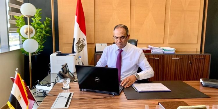 نائب وزير الإسكان يترأس اجتماع اللجنة العليا لمشروعات التعاون الدولى