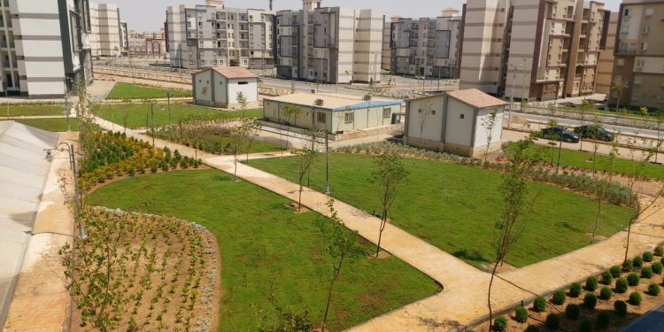 وزير الإسكان: استكمال تسليم وحدات موظفي الدولة المنتقلين إلى العاصمة الإدارية بعدد 4100 وحدة