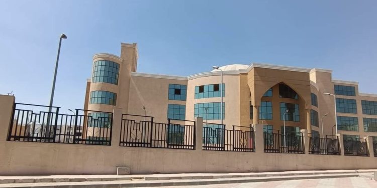 ‫ الإسكان: استكمال أعمال التطوير ورفع الكفاءة الجارية للطرق والمرافق بالمناطق المختلفة بمدينة العبور