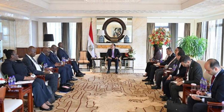 رئيس الوزراء يلتقي رئيس البنك الافريقي للتصدير والاستيراد “أفريكسيم بنك”
