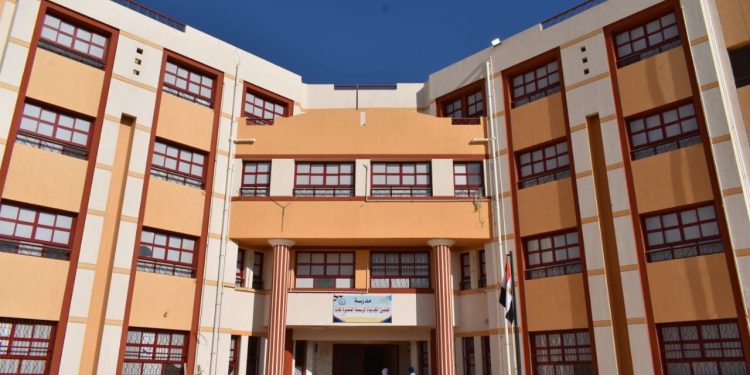 الإسكان: افتتاح أول مدرسة رسمية للغات بمدينة العلمين الجديدة.. وبيع محال تجارية بالمنصورة الجديدة