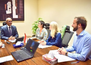 نائب وزير الإسكان يلتقي ممثلي الاستثمار الأوروبي لمناقشة برنامج خدمات الصرف الصحي بكفر الشيخ