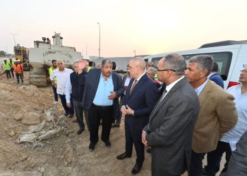 وزير الإسكان يتفقد  مشروع تطوير الصرف الصحى بالهضبة العليا والوسطى وتوسعات محطة الرفع الرئيسية بالمقطم