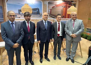 وزير الإسكان يشارك في معرض “أكواتك” المتخصص في تكنولوجيات المياه والبيئة والنفايات فى هولندا.. واستهداف 10 ملايين م3 مياه محلاة