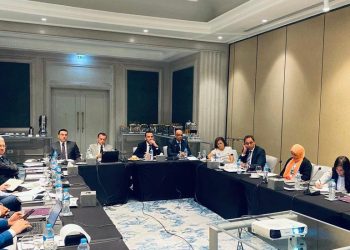 مساعد وزير الإسكان يترأس اجتماع اللجنة المنظمة للمنتدي الحضري WUF12  المقرر عقده بالقاهرة 2024