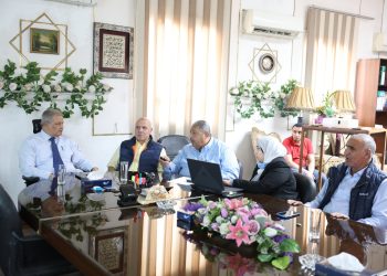 رئيس الشركة القابضة للمياه يستعرض استراتيجية تحديث المخطط العام لشركة الصرف الصحى بالقاهرة