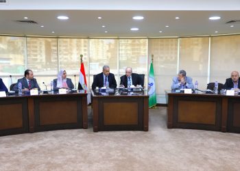 بحضور الوزير.. ورشة عمل باتحاد المقاولين لمناقشة قانون العمل الجديد