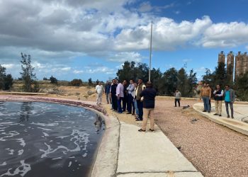 وزير الإسكان يتابع مشروعات تطوير منظومة الصرف الصحي والطرق بمدينة برج العرب